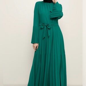 Long Sleeve Green Pleated Dress with matching belt